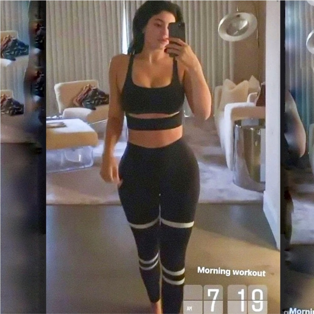 Alo yoga pants leggings black with white strips S
